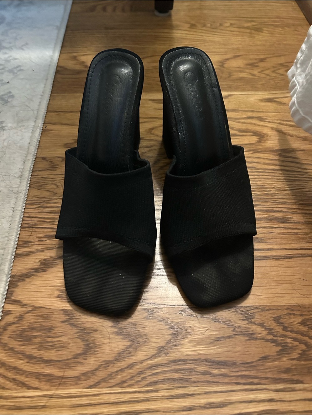 Cuccoo / 2 1/2 inch Block Heel / Womens 37, US 6.5